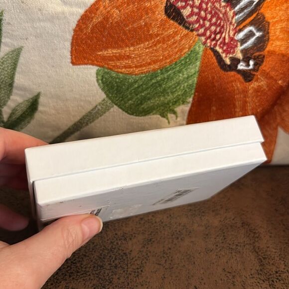 MICHAL KORS CLOVER BAG CHARM KEYCHAIN PURSE FOB LEATHER WHITE BLUE GOLD NWT BOX - Picture 11 of 12